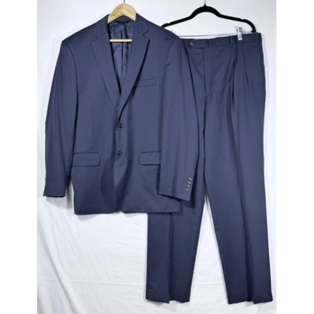 Jos A Bank Signature Navy Suit 2 Piece 43R 37x32 Wedding Executive Professional